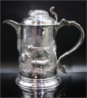Large George III sterling silver tankard / pitcher