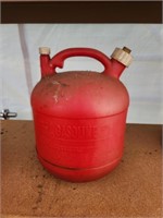 Eagle 2.5 gallon plastic gas can