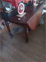 Early Ash drop leaf table