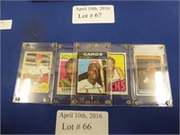 5 SPORTCARDS IN PLEXI DISPLAYS STEVE CARLTON, LOU