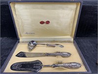 3 PIECE STERLING HANDLE SERVING SET IN BOX