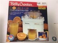 New Betty Crocker Citrus Juicer