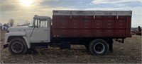 1974 International 1600 Series Single Axel Grain