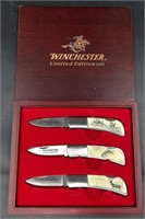 3 LE 2006 Winchester Pocket Knives w Display Case