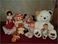 Teddy Bears & Dolls