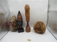 4 SOUVENIR CARVINGS