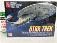 New Star Trek plastic kit U.S.S. Enterprise