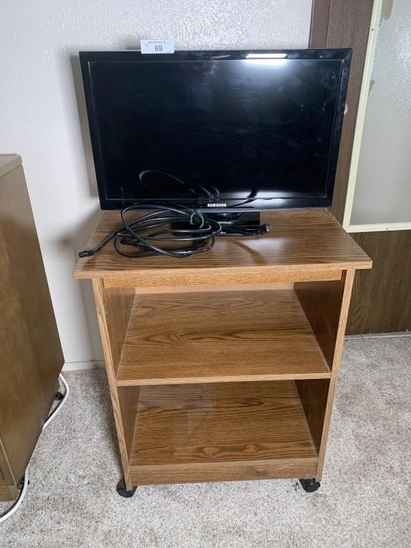 TV and Moveable Shelf