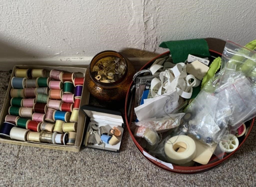 Assorted Sewing Items