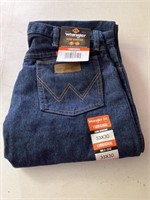 Brand New Wrangler Flame Resistant size 33x30