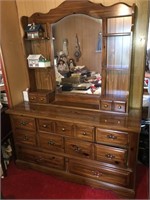 Lea Dresser with mirror *NOT ITEMS ON OR AROUND