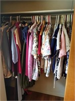 Lot of Assorted Woman's Clothing Large Extra