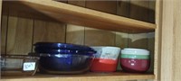 Group of Pyrex bowls including mushroom pattern,