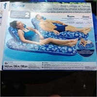 READ! Aqua Luxury Inflatable Pool Recliner  2 Pack