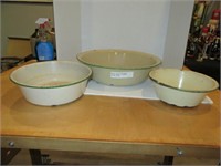 3 CREAM AND GREEN BASINS