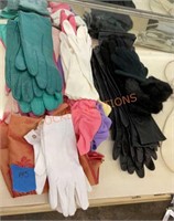 Vintage ladies gloves lot