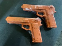 2 toy guns