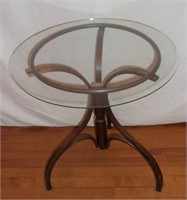 Accent table/ plant stand.