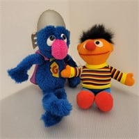 Vintage Sesame Street Super Grover & Earnie