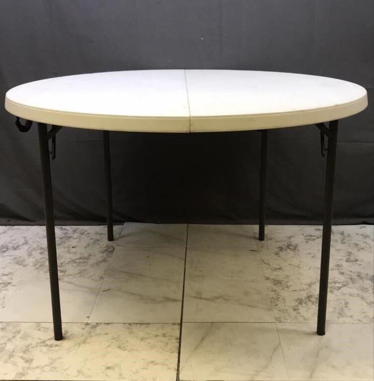 Round Folding Table - Portable
