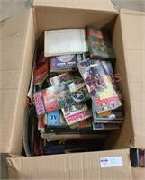 Vintage box lot hot rod and racing rule books,