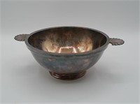 Silver plated bowl w/ SeaShell Handles