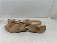 FLORSHIEM wooden shoe stretchers