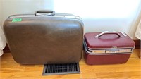 Samsonite traveling makeup case and diplomat