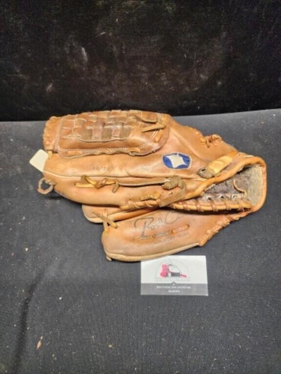 Spalding Rod Carew Glove