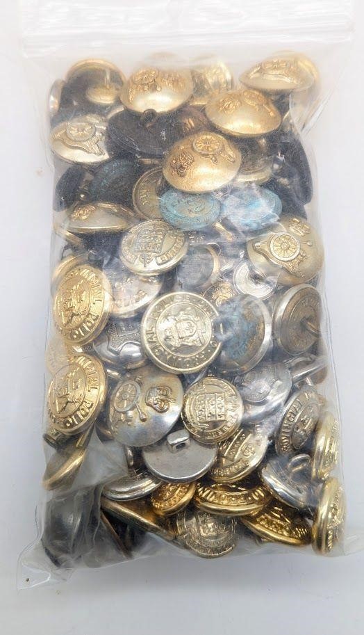 Big Lot Of Canadian Military Buttons