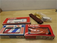 (3)New Lionel train cars. Cracker Jacks