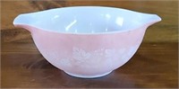 Pyrex Pink Gooseberry 1 1/2 qt. Bowl - Note