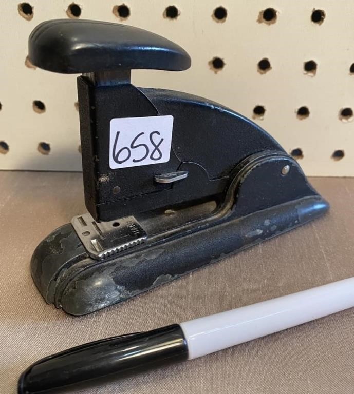 STAPLER