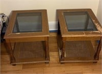Pair of glass top end tables 20x26x20. OFFSITE PU