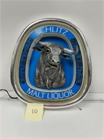 VINTAGE SCHLITZ MALT LIQUOR BULL 3D LIGHTED SIGN