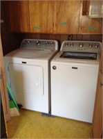 Matching washer & dryer, main floor, bring help to
