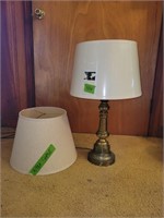 Table top lamp with extra shade