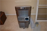 LG Room Air Conditioner w/ Vent Kit & Remote,