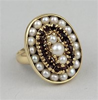 14K Gold, Pearl & Garnet Ring.