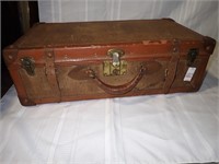 BROWN LEATHER BRIEFCASE