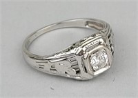 18K White Gold & Diamond Ring.