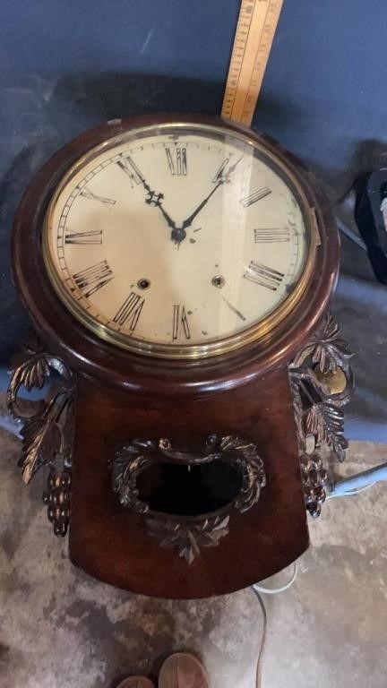 vintage clock with pendulum