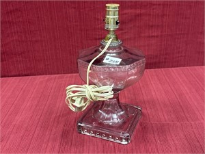Oil lamp, electrified, Gracian patterned glass oil