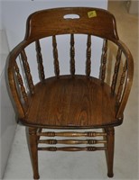 OAK ANTIOUE BARREL BACK CHAIR