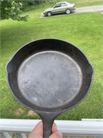 #10 cast iron skillet