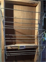 Metal wall rack