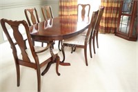 Traditional Oval Cherry Finish Dining Table Set