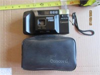 Camera Concord 806 Focus Free 35mm Film With Case