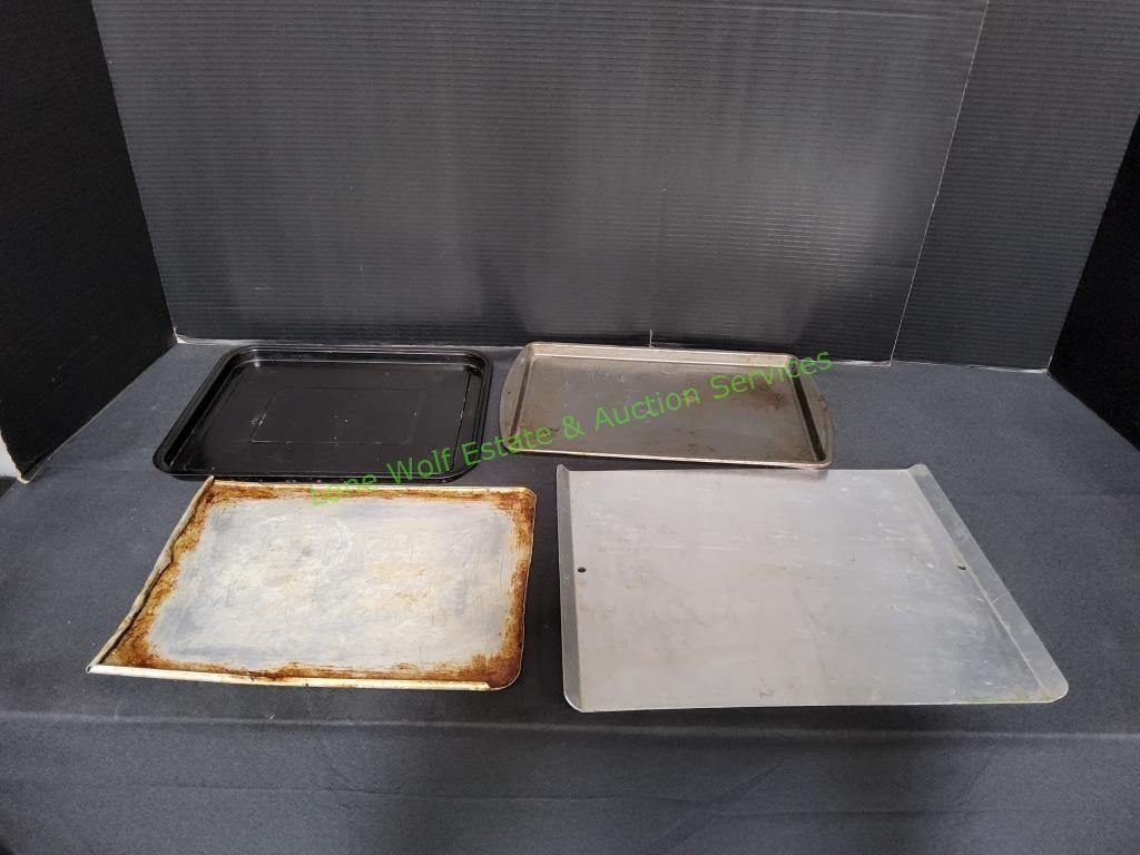 (4) Baking Sheets