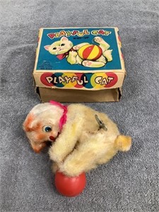 1950s Wind-Up Playful Cat   (Works)